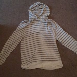 Men’s light weight hoodie.